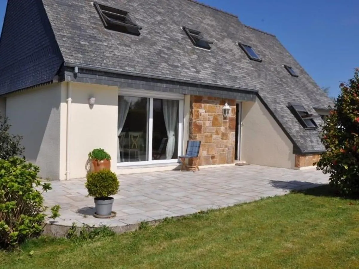 Maison Avec Jardin Clos A Louer A Louannec, A Proximite De La Mer - Fr-1-368-65 別荘